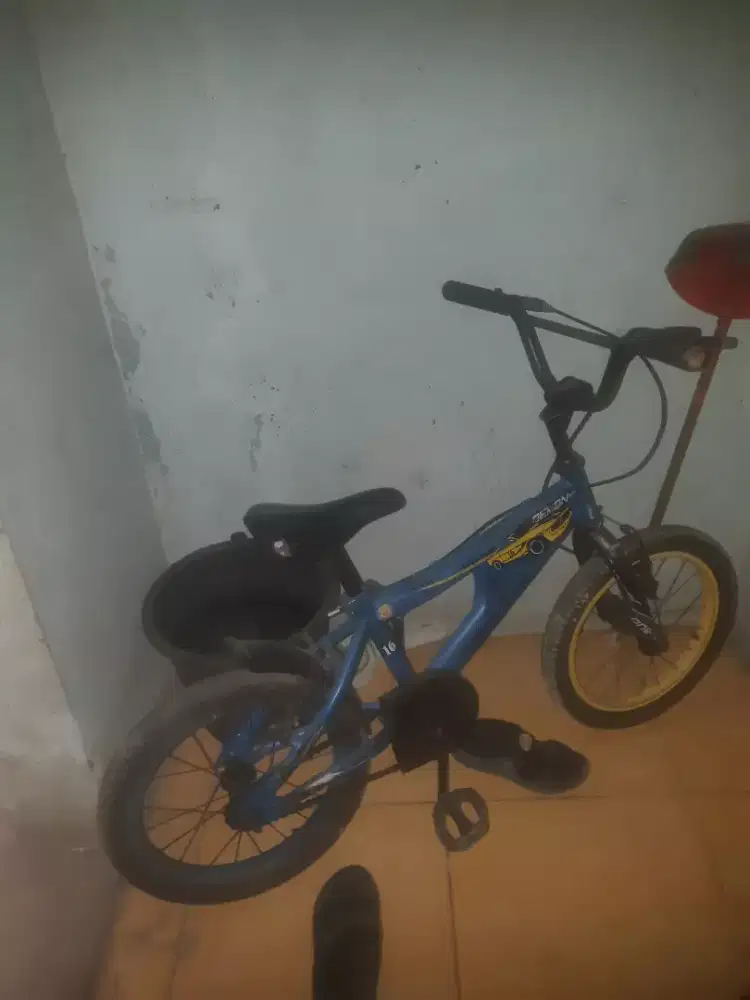 Dijual sepeda anak lali-laki ukuran 16