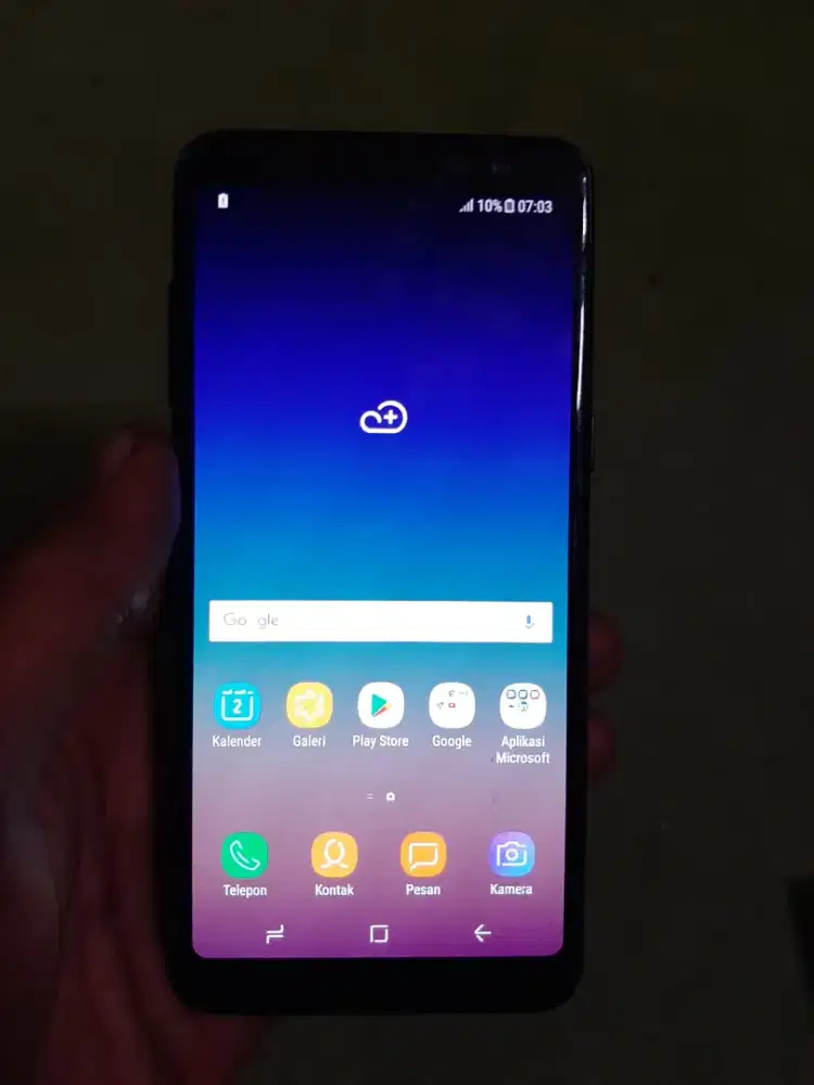 Samsung a8 2018 4/32 Loncer