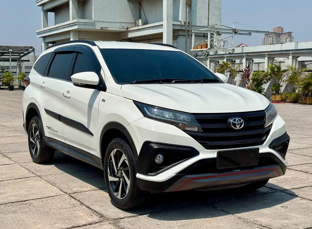 [DP 30JT] TOYOTA RUSH TRD AT 2018 PUTIH ISTIMEWA TT 2019 MATIC