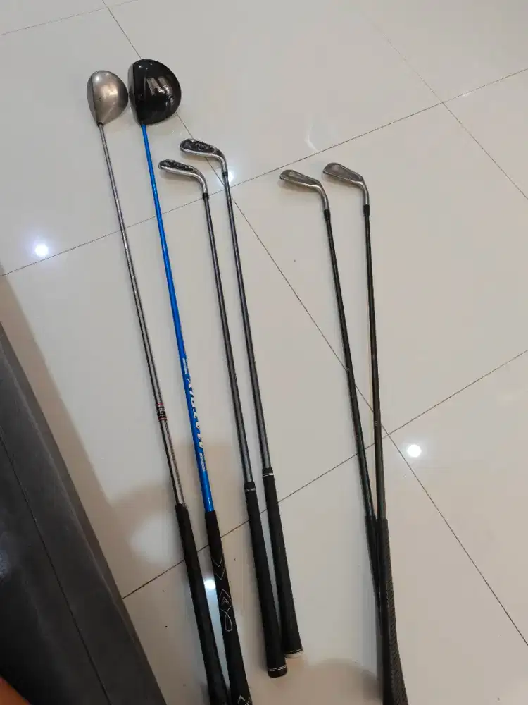 Stick Golf 6 pcs , 4 callaway 2 mitsushiba