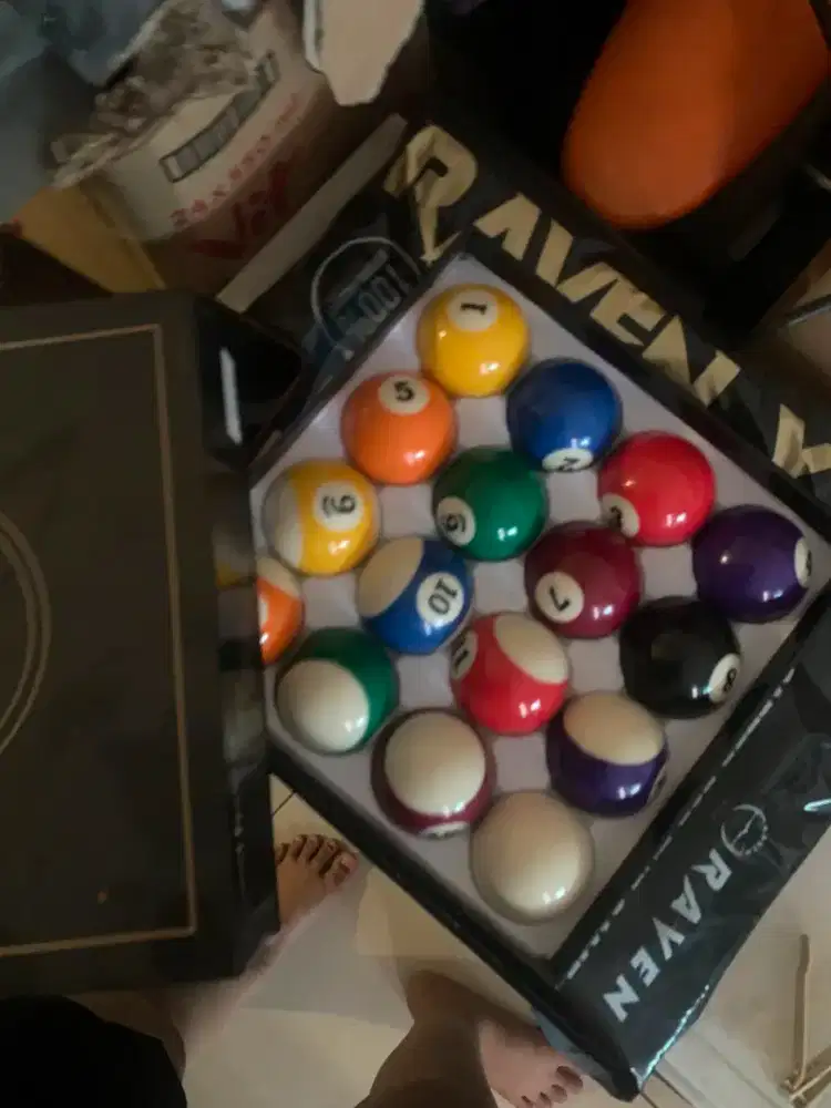 DIJUAL CEPAT MEJA DAN PERLENGKAPAN BILLIARD