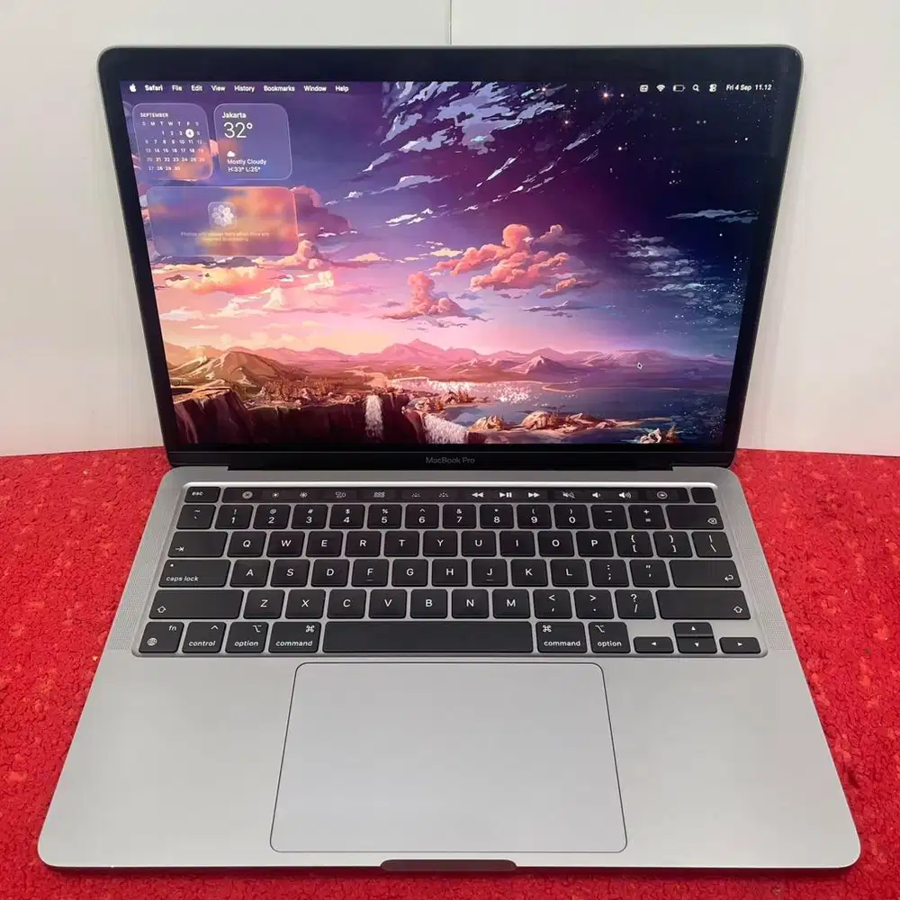 Macbook Pro 13 inch, M2 2022 Space Gray