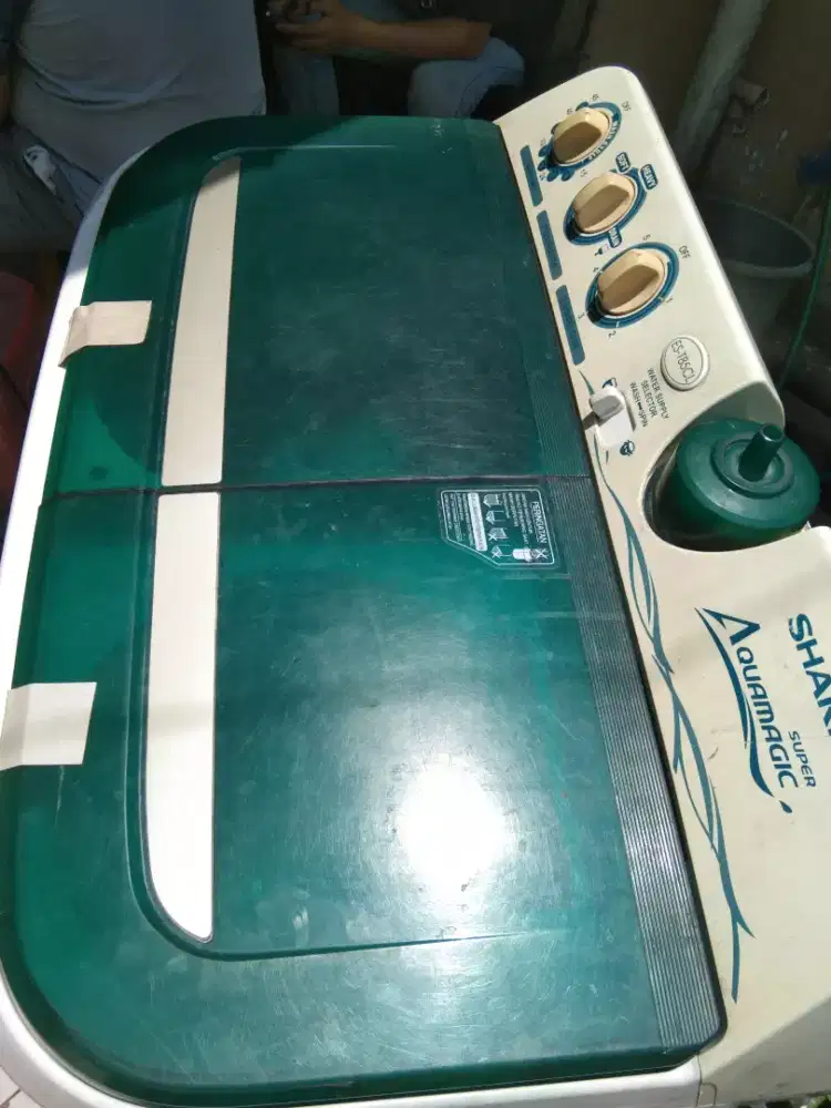 Jual butuh mesin cuci 2tabung merk Sharp  T85CL