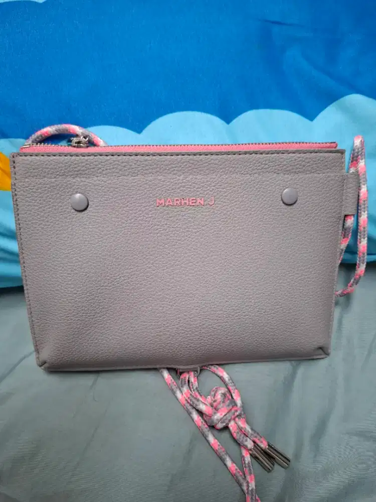 Marhen J Sling bag atau pouch