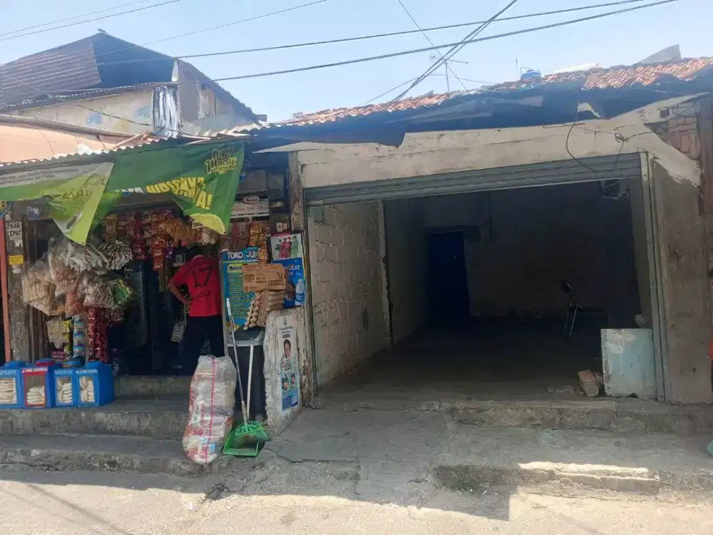Rumah + tempat usaha disewakan