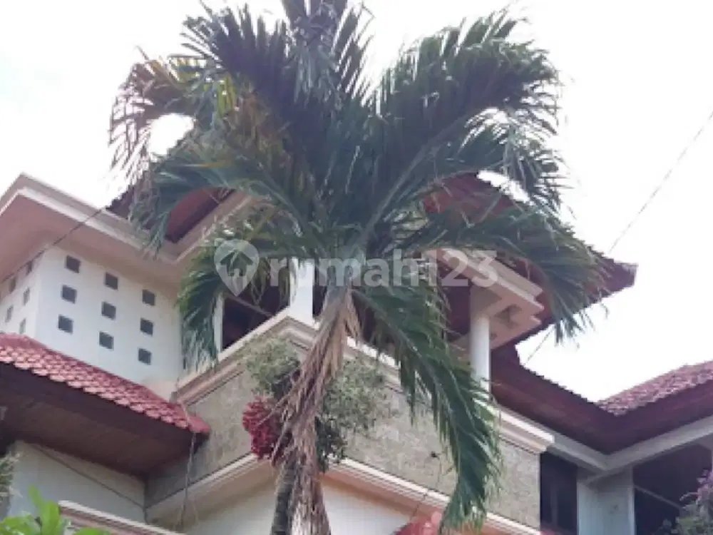 Rumah 3 Lantai Full Furnished di Denpasar Barat