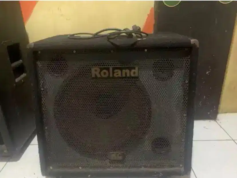 Ampli keyboard rolland