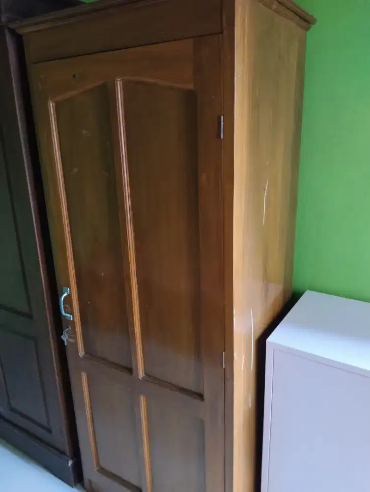 Di jual almari kayu jati asli