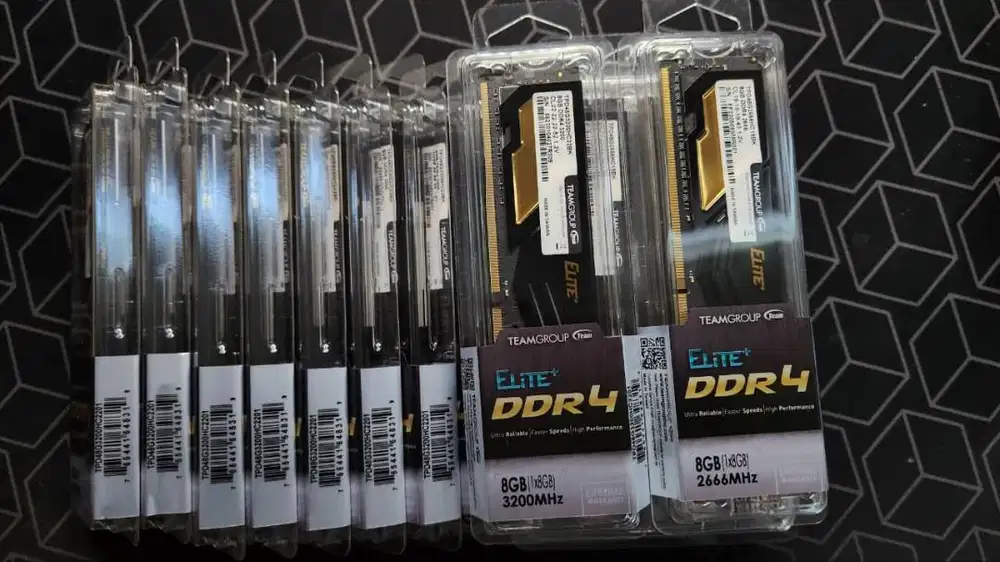 Team Elite Plus Black DDR4 PC25600 8GB [BRAND NEW]