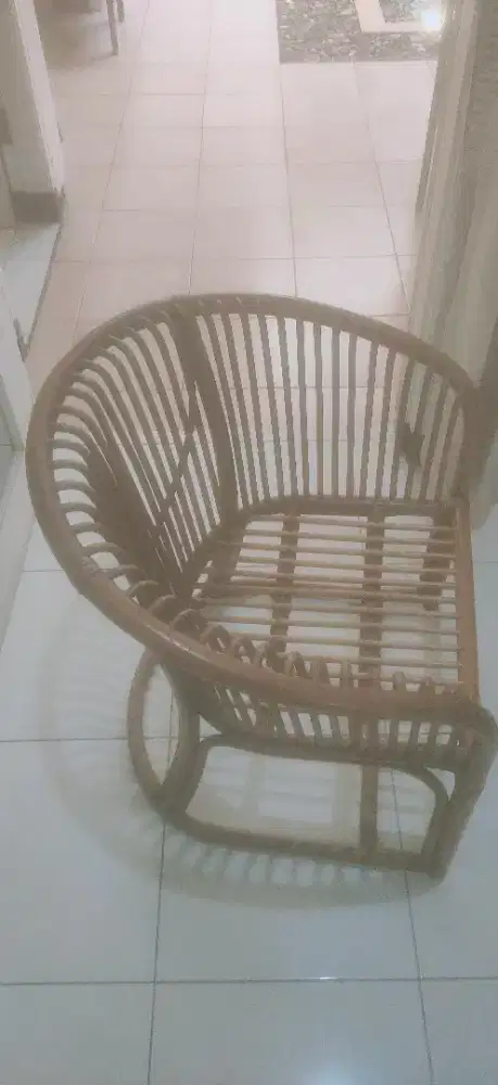 Jual kursi rotan.