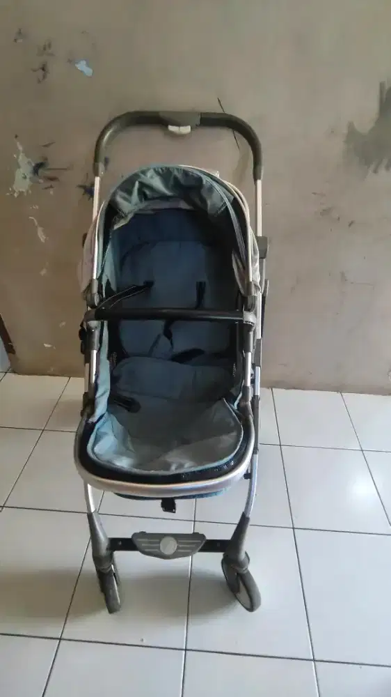 Stroller bayi Babydoes