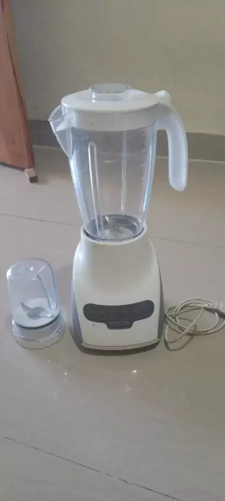 Blender Philips HR 2115