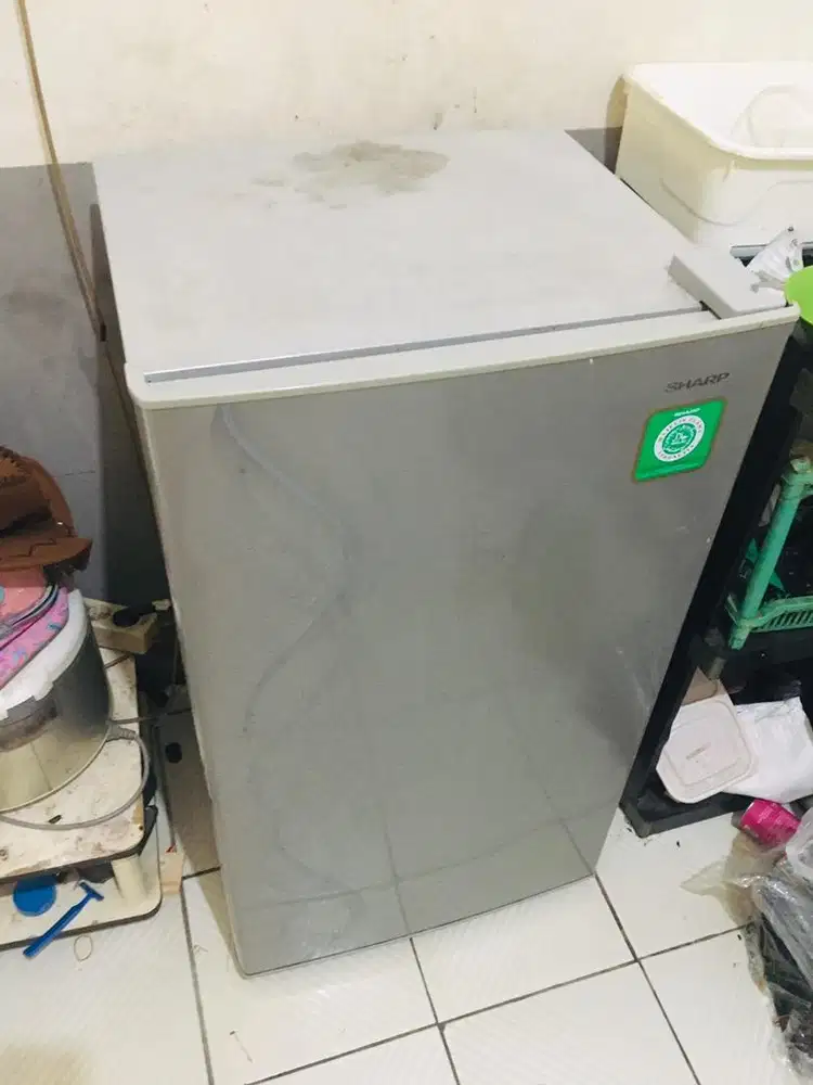Kulkas 1 pintu Sharp 500