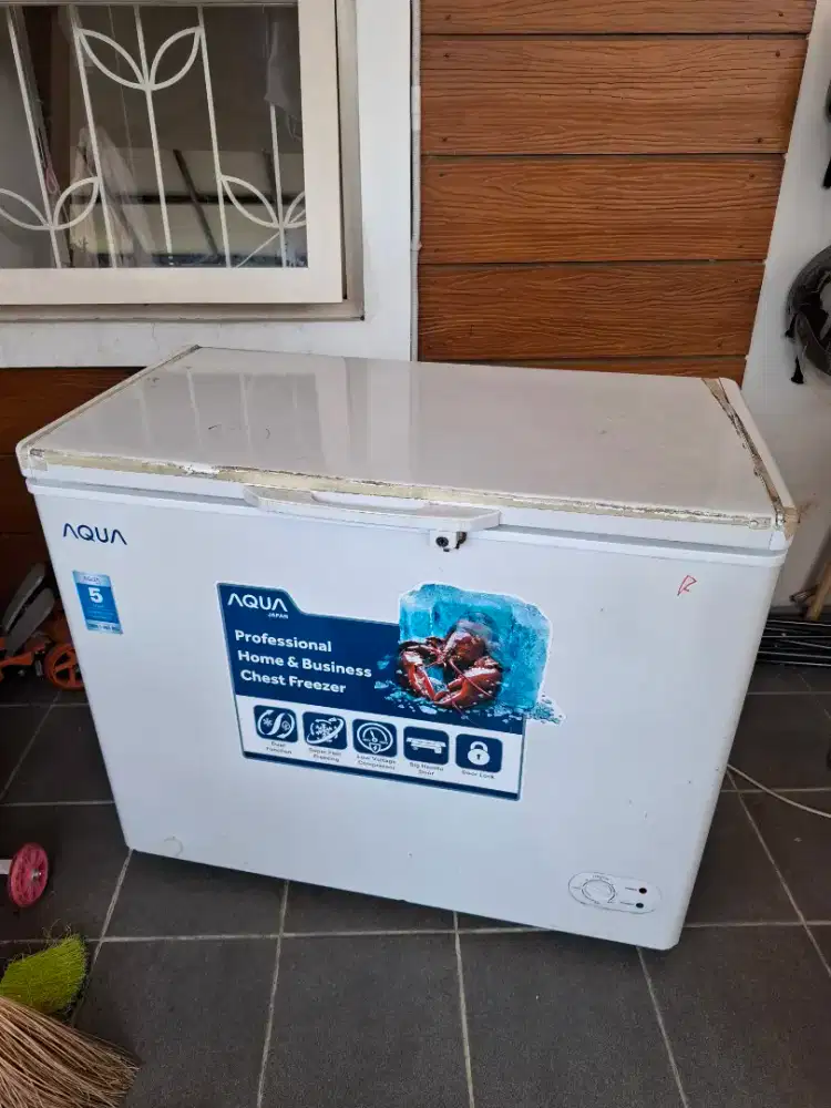 Jual Chest Freezer Aqua 202 Liter - Normal, Dingin Beku Maksimal