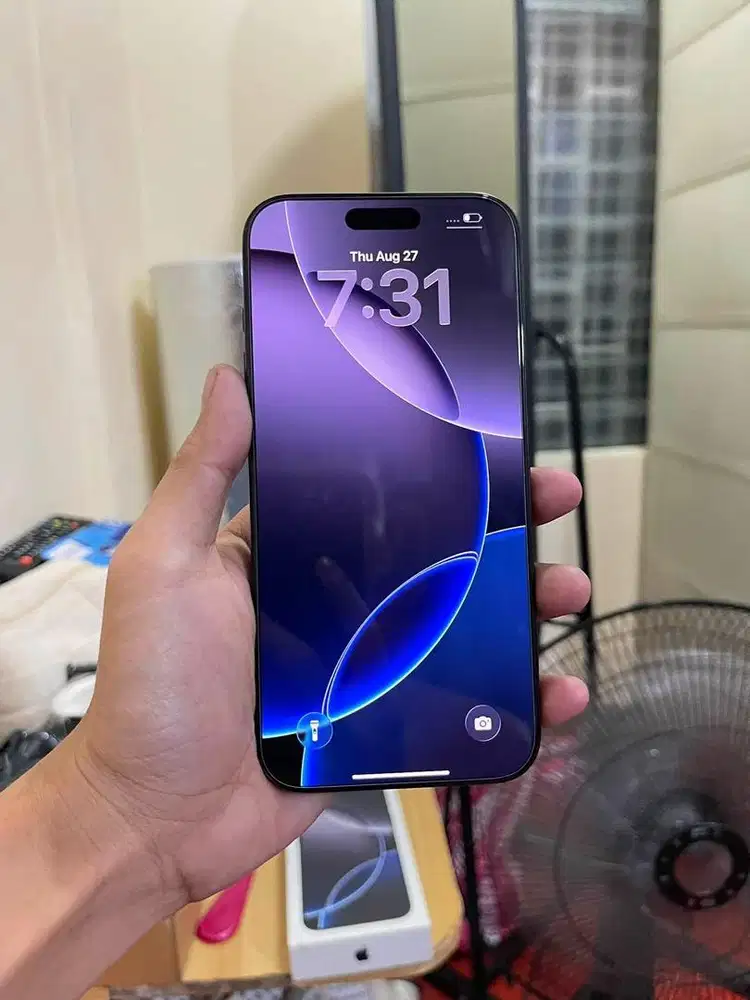 Iphone 16 pro inter bisa all operator indonesia.