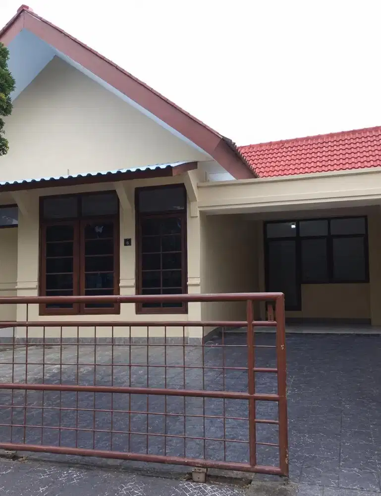 Di Sewakan rumah di Area Gading Serpong
