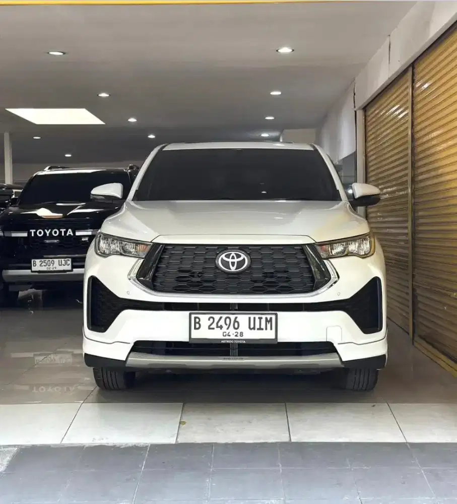 Toyota New Innova Zenix 2.0 V Hybrid Modelista