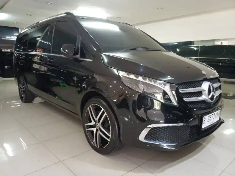 MERC BENZ V250 AVG BENSIN 2023