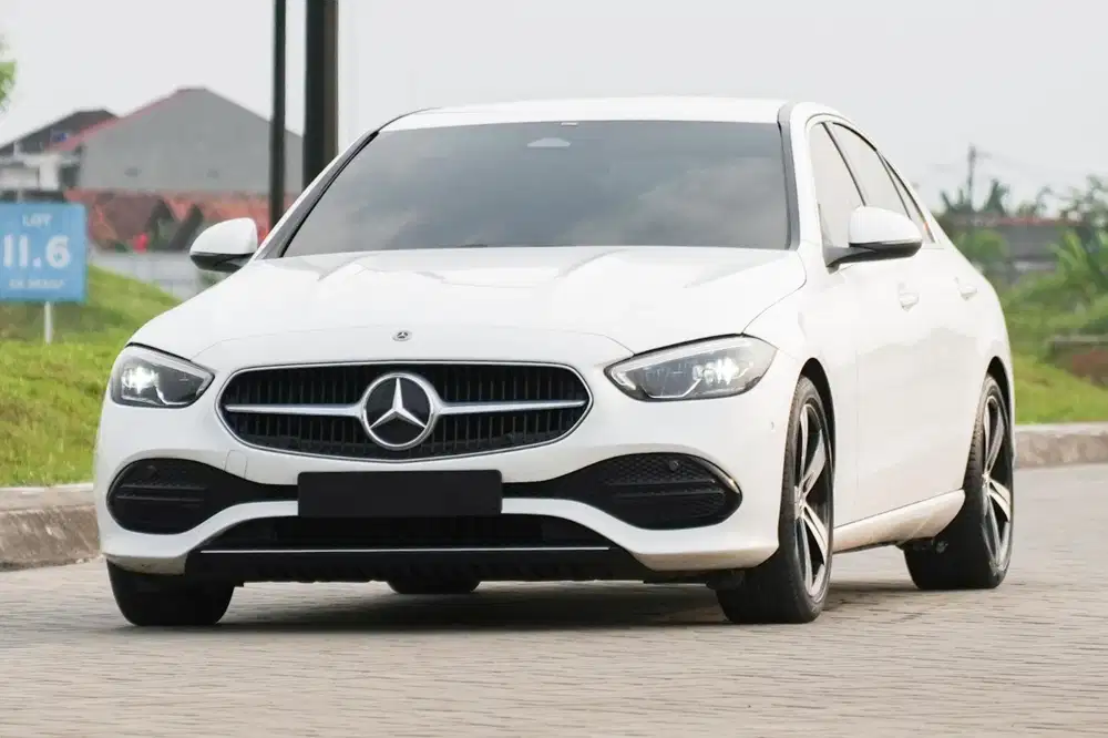 Mercedes Benz C200 EQ Boost Facelift Avantgarde 2022 (W206)