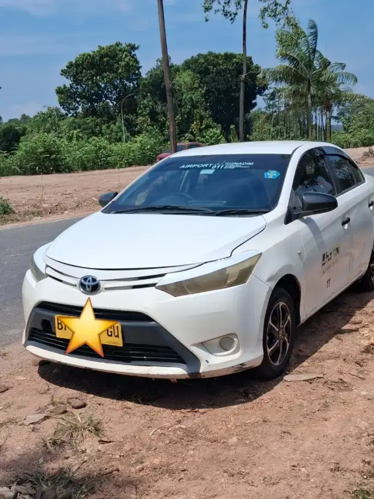 Dijual toyota Limo 2015 , taxi bandara hang nadim batam