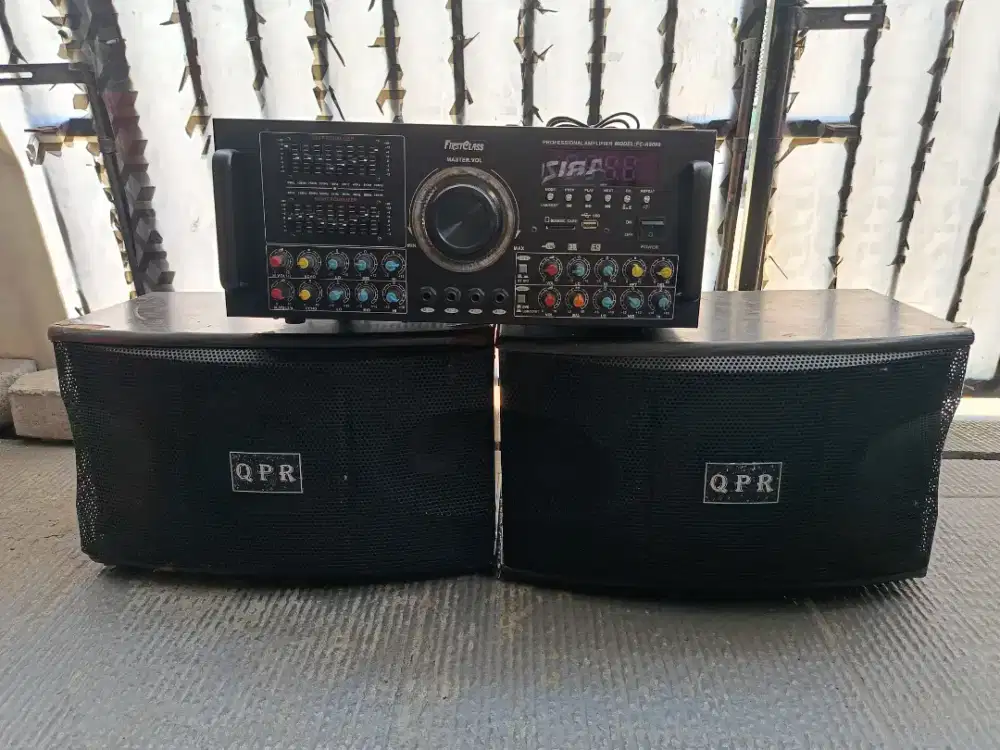 Amplifier First Class + 2 Speaker QPR, Baca Deskripsi