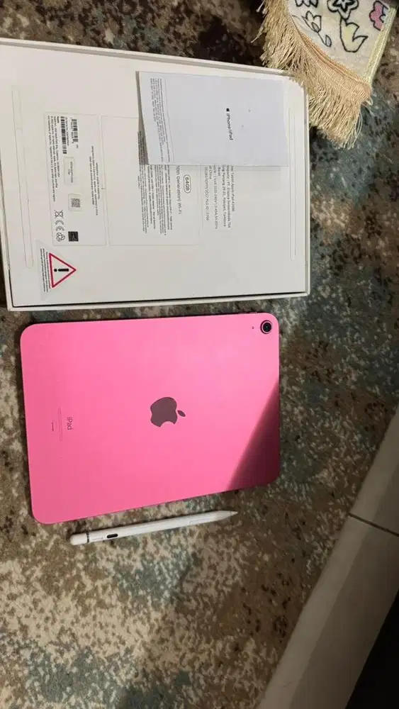 Ipad gen 10 warna pink