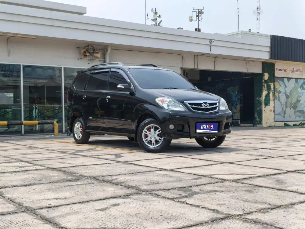Daihatsu Xenia Xi 1.3 MANUAL MT 2009 Hitam KM 199RB