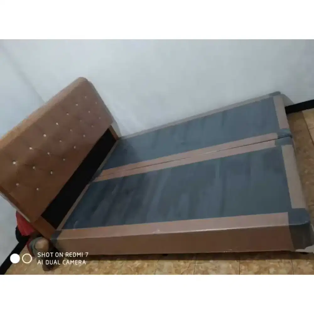 Dipan/Difan Belah Full Sandaran 160x200