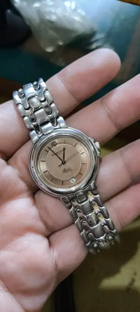 Jam tangan Alain Delon Paris