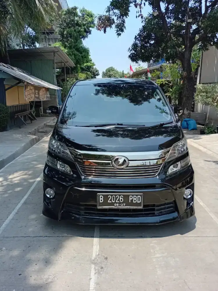 Vellfire Z 2012 Facelift