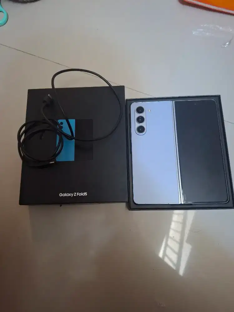 Samsung ZFold 5 Icy Blue 12/512gb Ex SEIN