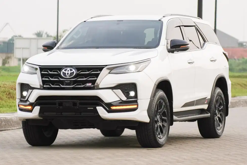 Toyota Fortuner 2.8 GR Sport 2023