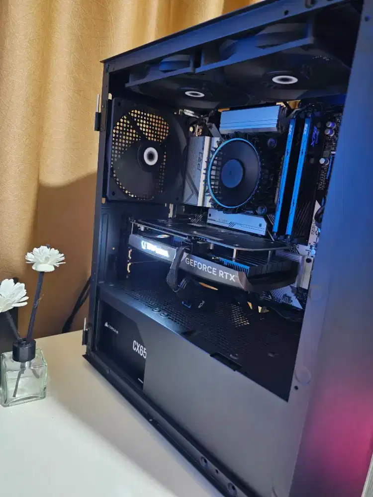 Intel Core i5 12400F, 32GB DDR5, RTX 4060 8GB, 512GB SSD, Monitor l24I