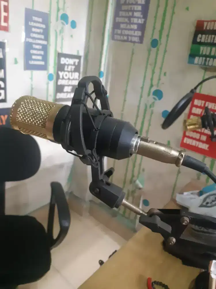 Mic condenser taffware original plus armstand meja