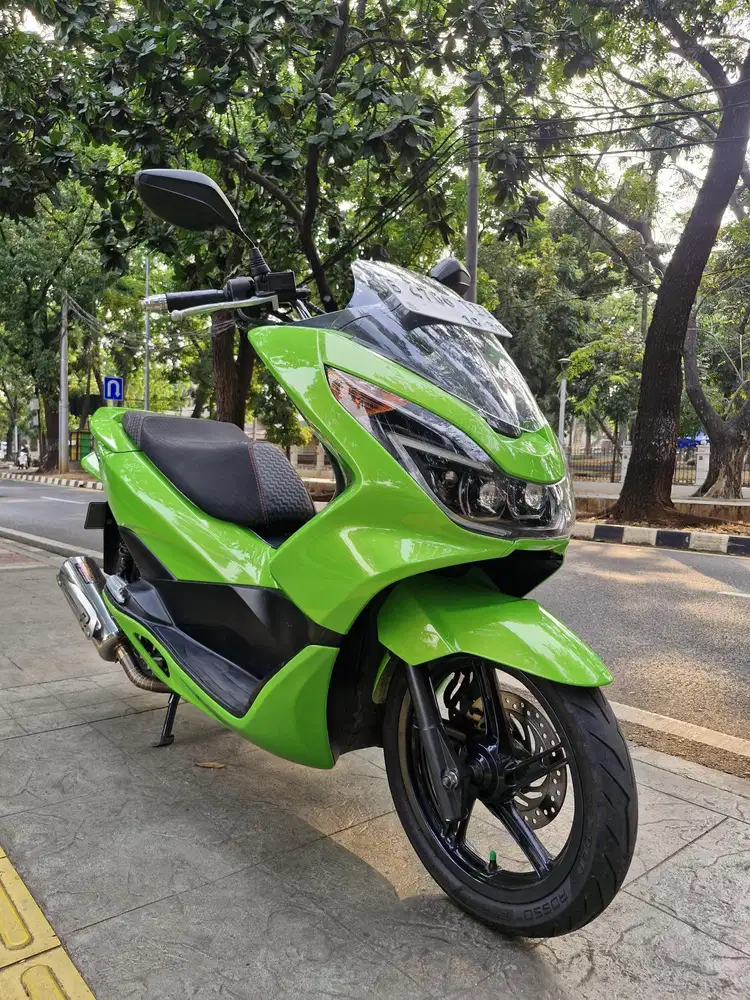 DIJUAL CASH HONDA PCX CBU 150 THN 2015 PJK IDUP SIAP PAKAI