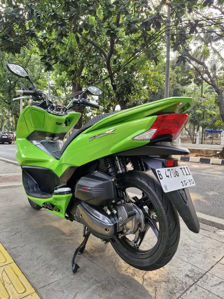 DIJUAL CASH HONDA PCX CBU 150 THN 2015 PJK IDUP SIAP PAKAI