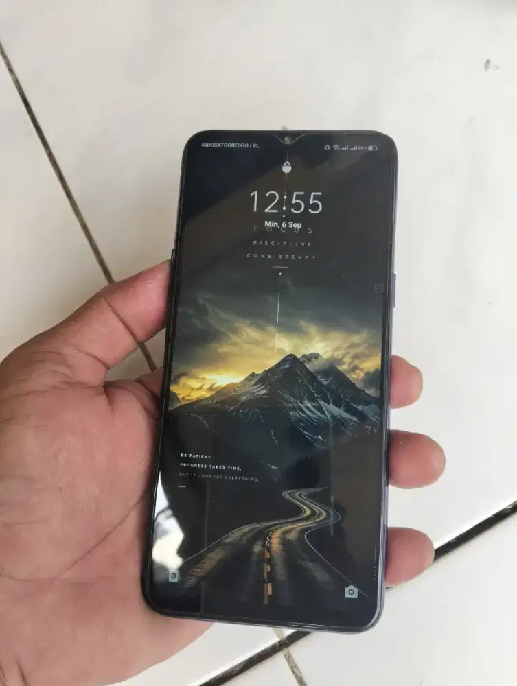realme 5  3/64 blue