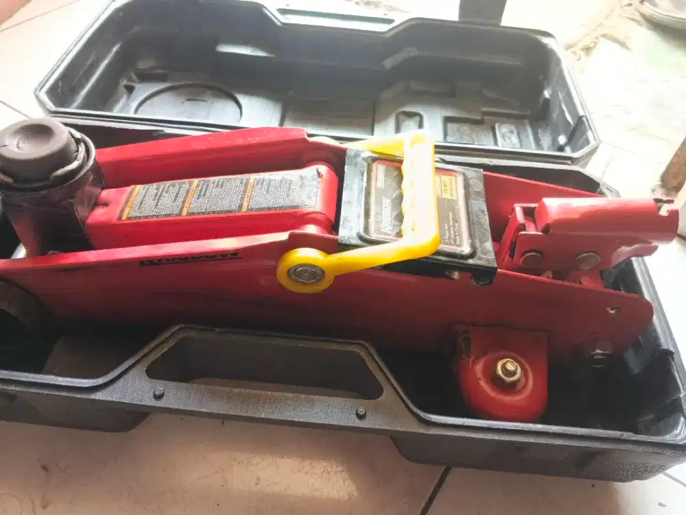 Dongkrak mobil 2 ton