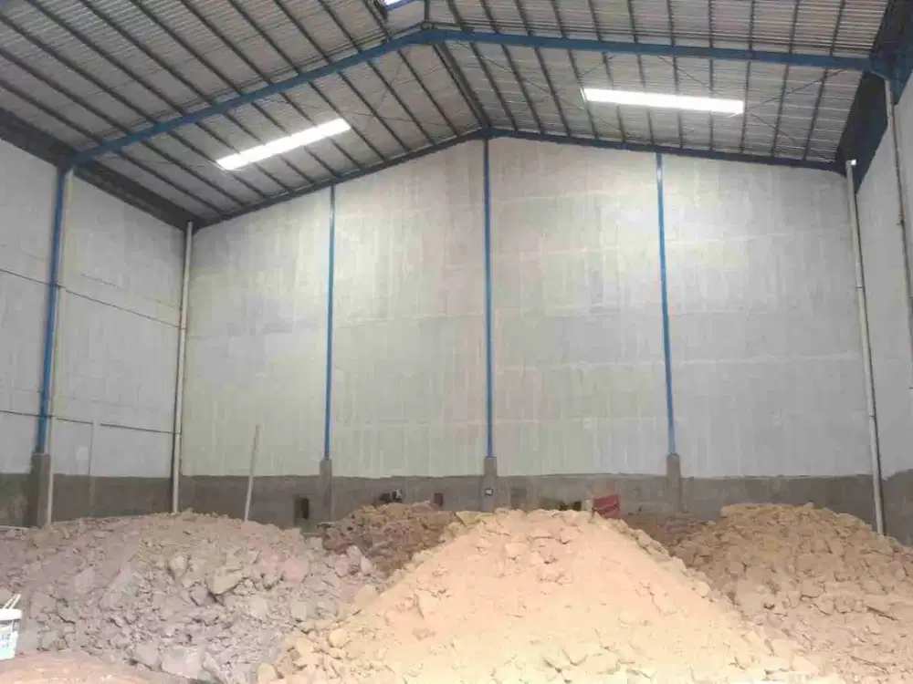DISEWAKAN SEGERA GUDANG BARU DAAN MOGOT KM 18