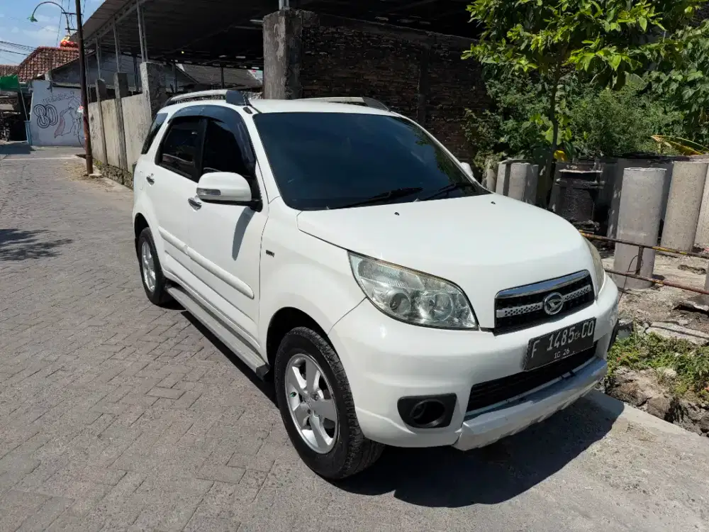 Terios TX 2011 AT dp 20jt aja