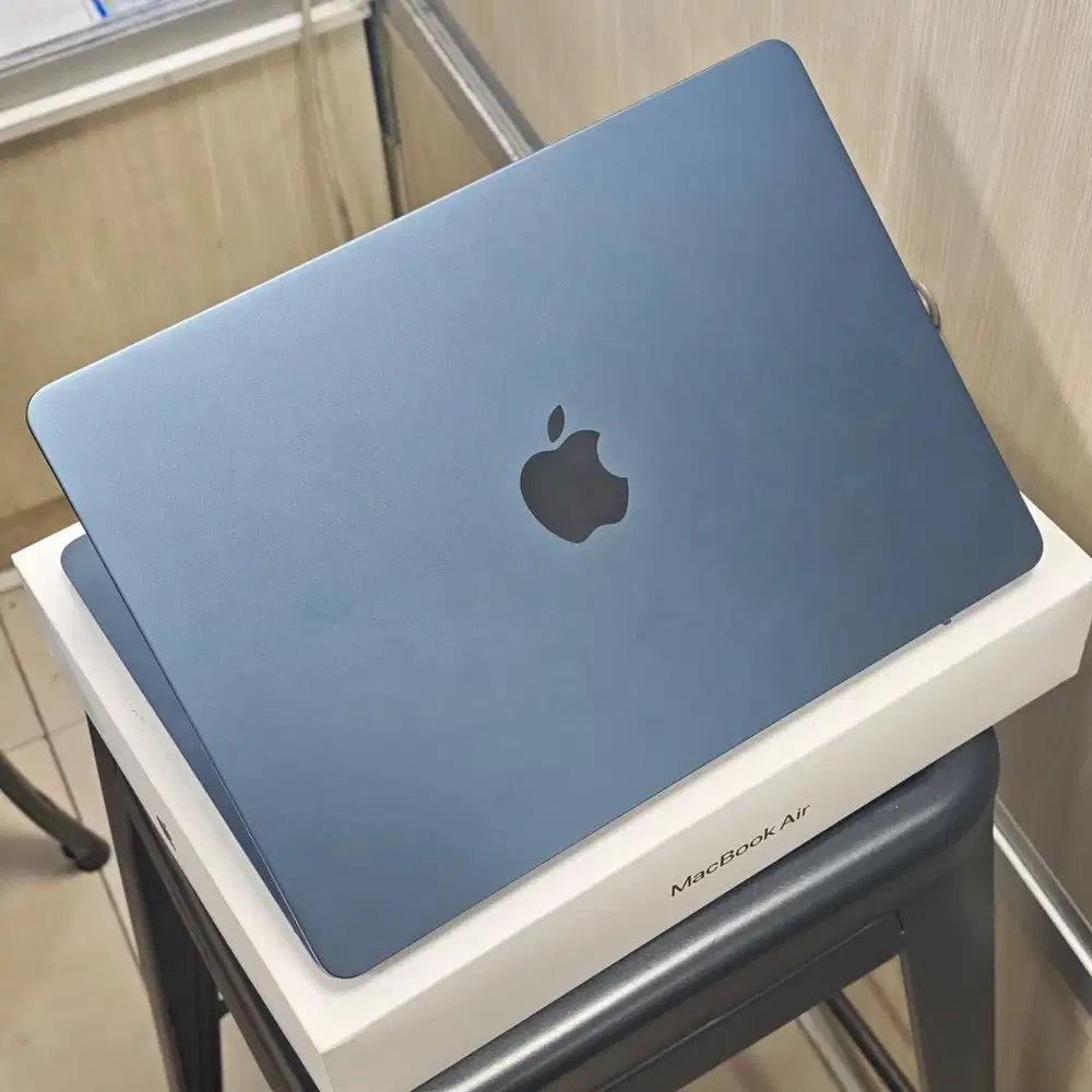 Macbook M4 resmi