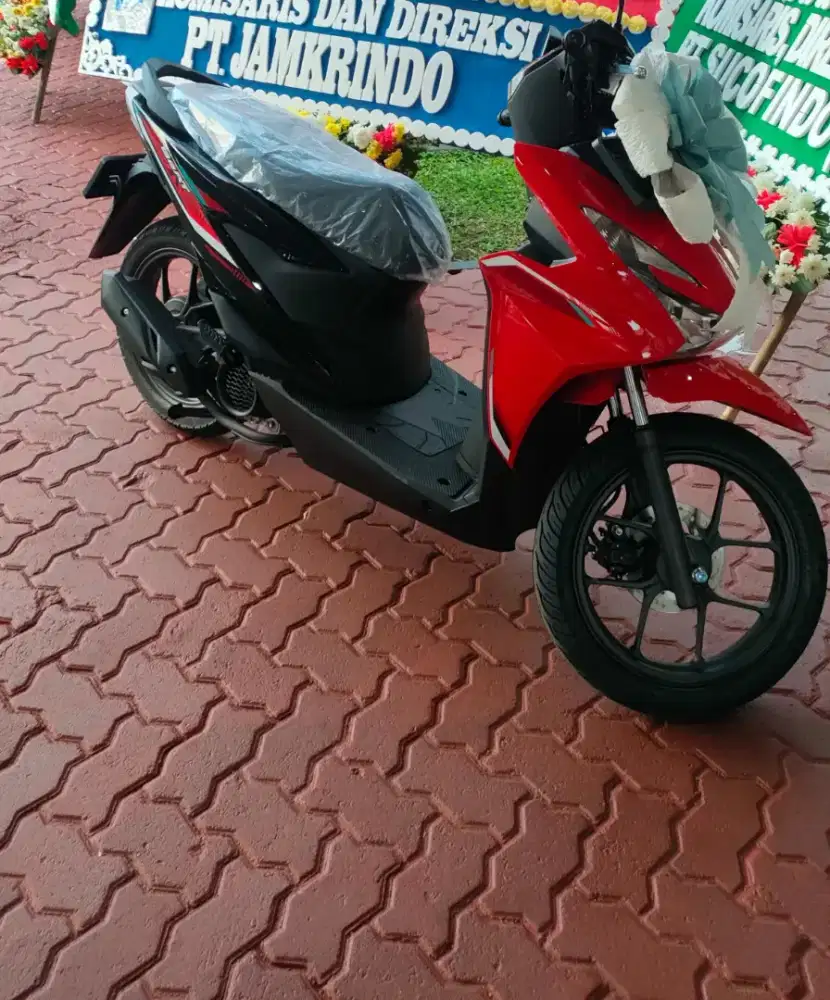 Honda BeAT CBS 2026 Merah Hitam - KM