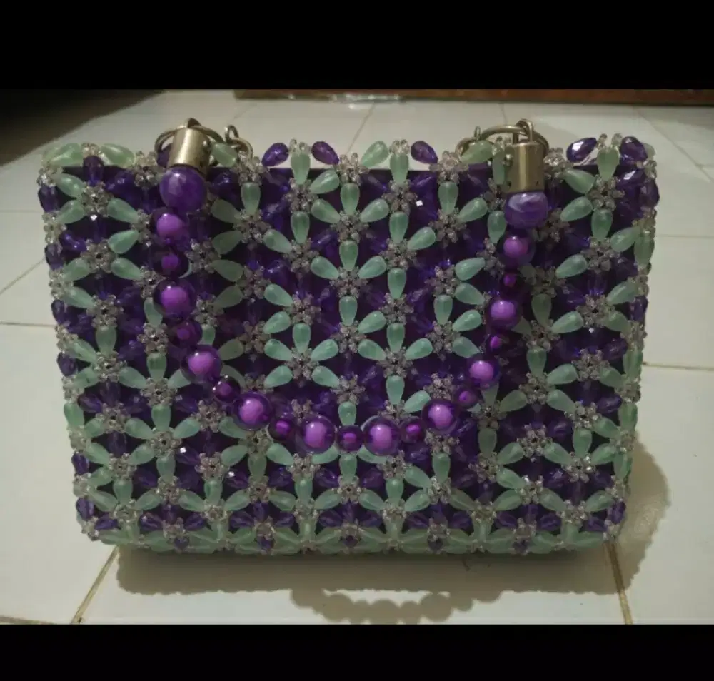 Tas mute kerajinan tangan