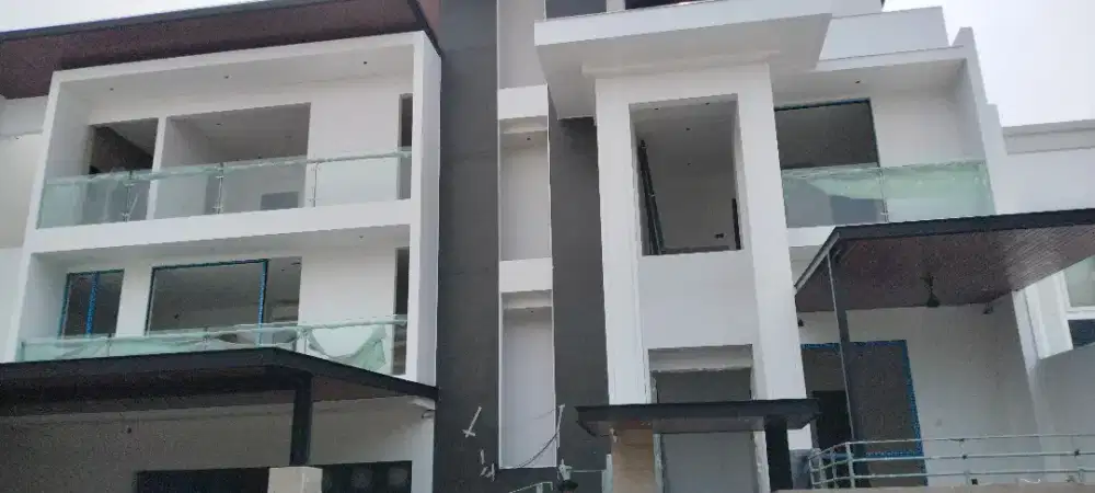 Tukang cat dan finishing