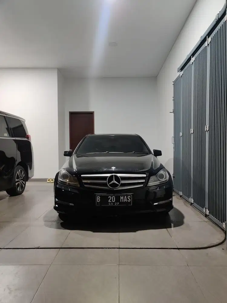 Mercedes Benz C 250 AMG, Tahun 2013, Hitam