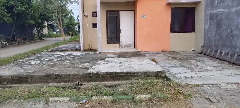 RUMAH OMA INDAH MENGANTI