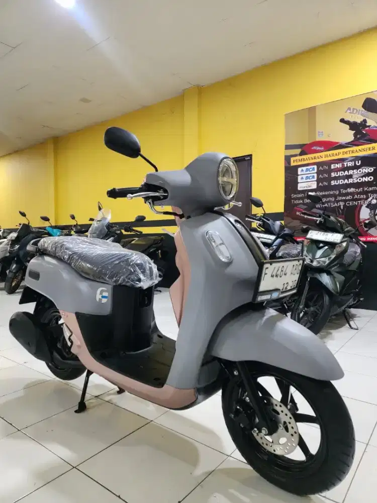 YAMAHA FAZZIO NEO HYBRID 2025