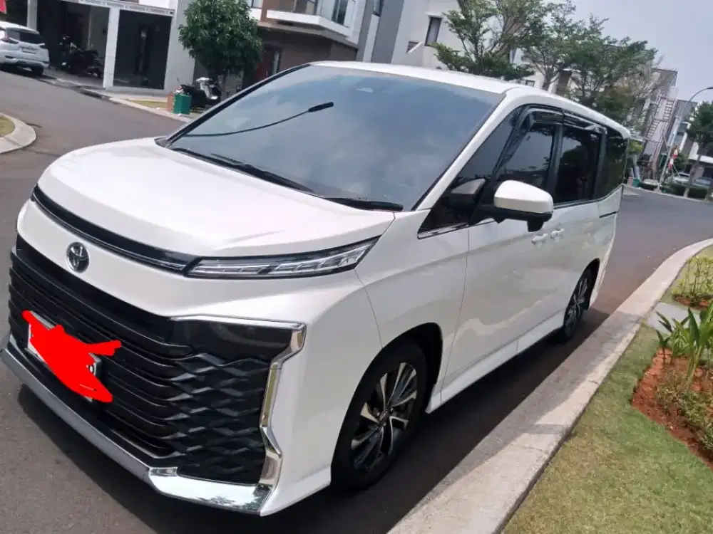 Voxy 2.0 automatic 2023