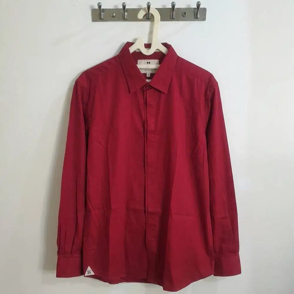 Kemeja Salt N Pepper Pria Lengan Panjang Merah Size XL (54cm x 76cm)