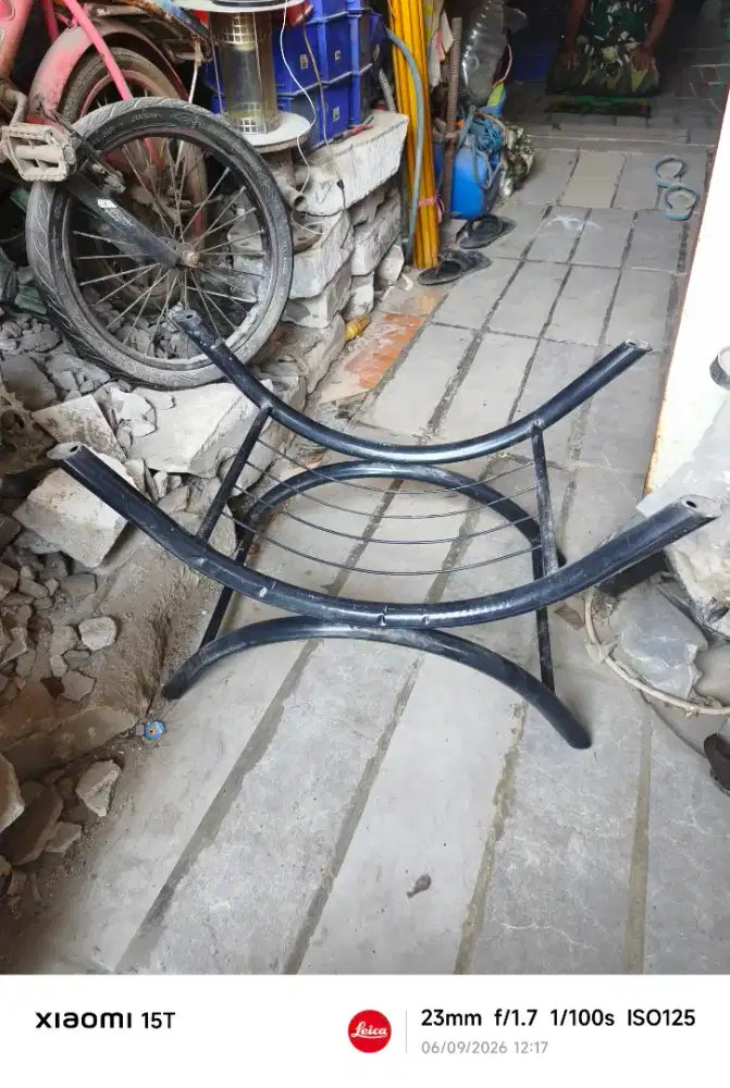 KURSI BANGKU SANTAI TAMAN